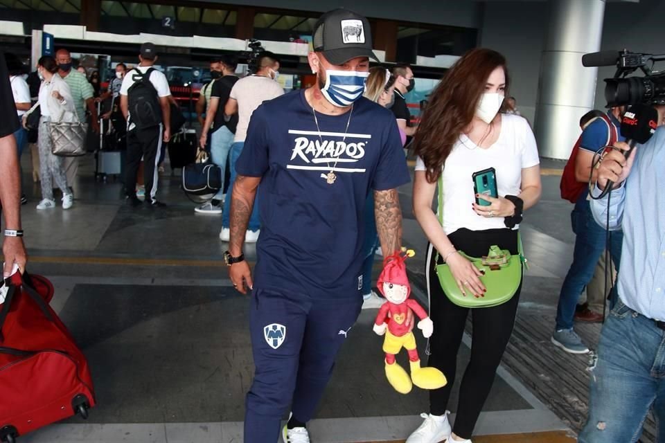 El colombiano Duván Vergara sólo tenía una molestia, pero sí está a disposición para jugar el domingo.