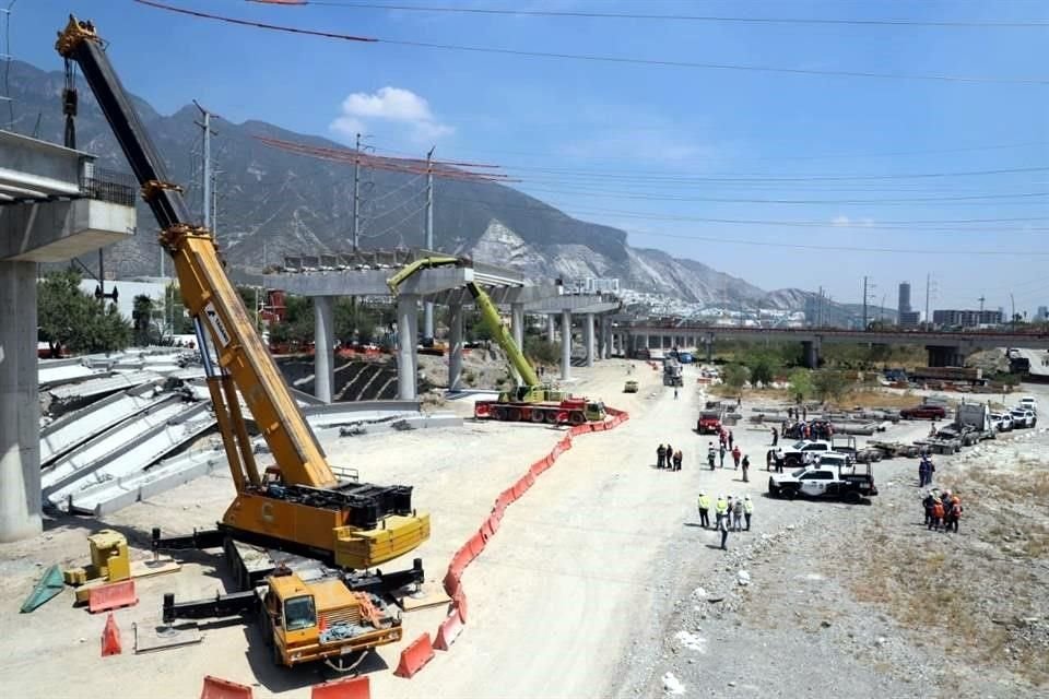 Según la empresa Roadis, concesionaria de la Autopista de cuota a Saltillo, el viaducto tendrá una longitud de 7.9 kilómetros, con dos carriles por sentido. La inversión es cercana a 7 mil mdp.