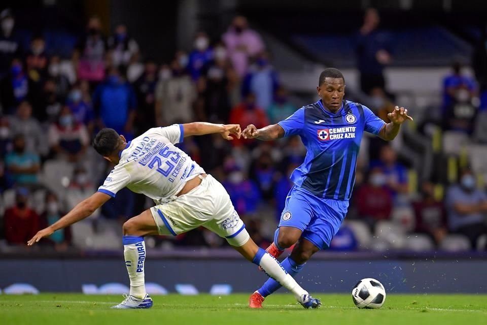 Bryan Angulo marcó el gol del triunfo.