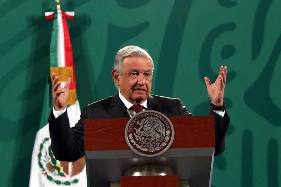 AMLO durante su conferencia mañanera en Palacio Nacional.