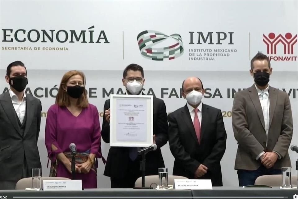 Infonavit recibió este viernes el reconocimiento de marca famosa por parte del IMPI.