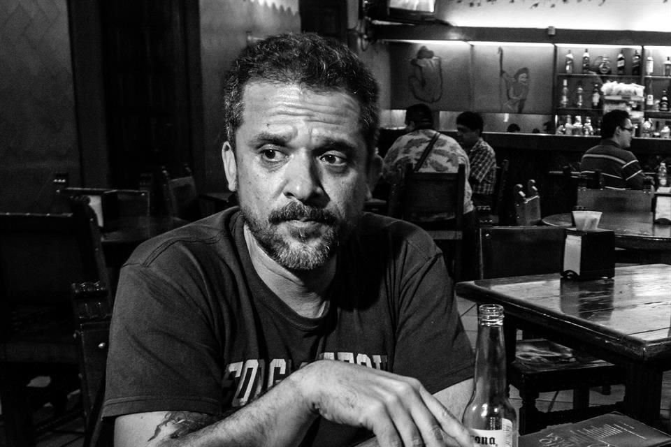 Ángel Ortuño dejó huella entre toda la gente que conoció, por su humor, su ironía y, sobre todo, por su poesía.