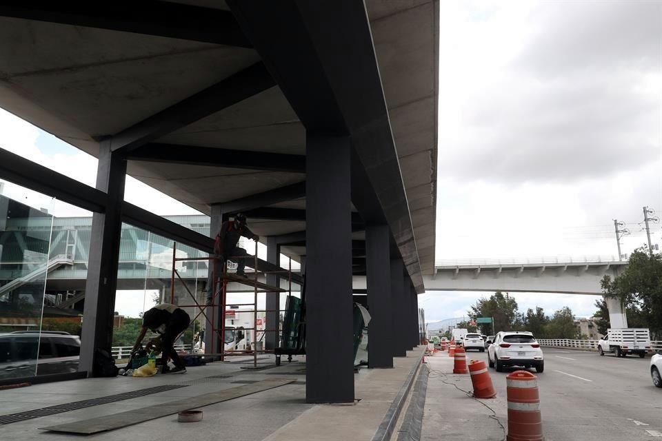 Aspecto de estaciones de Mi Macro Periférico al norponiente de la ciudad.