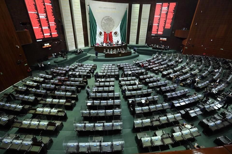 Movimiento Ciudadano perdió algunas diputaciones federales de mayoría relativa por Jalisco, pero acaparó espacios del Congreso local.