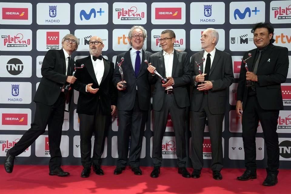 Fernando Trueba y su equipo de la película 'El Olvido Que Seremos', acapararon la ceremonia de los Premios Platino 2021.