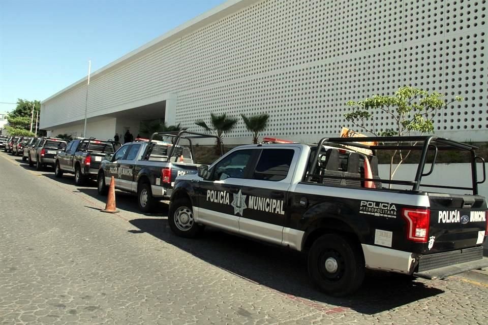 El 18 de mayo, alrededor de 90 elementos de la Policía Metropolitana se manifestaron por no soportar la precariedad de sus condiciones de trabajo.