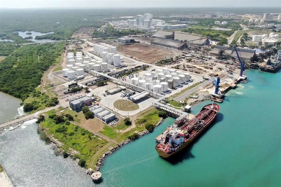 MEXPLUS Puertos ha sido pionero por 30 años en el desarrollo de Terminales Marítimas privadas en México con respaldo de ABC Leasing y FinBe.