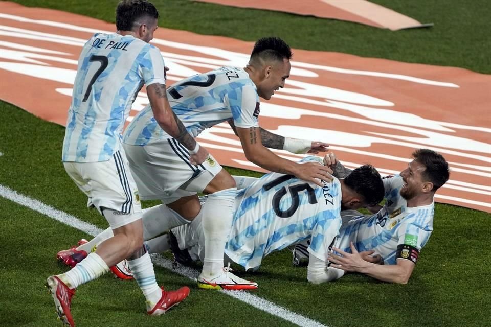 La Albiceleste avisó que los brasileños que el duelo se cancelaba.