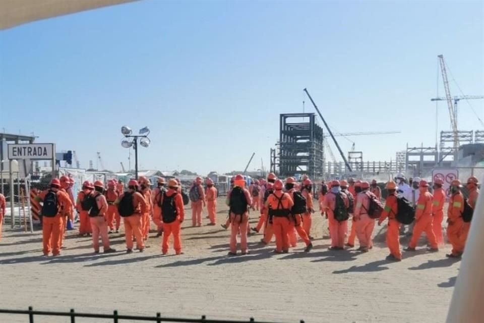 Los trabajadores de ICA Flour acusan cobro de moches de hasta mil pesos.