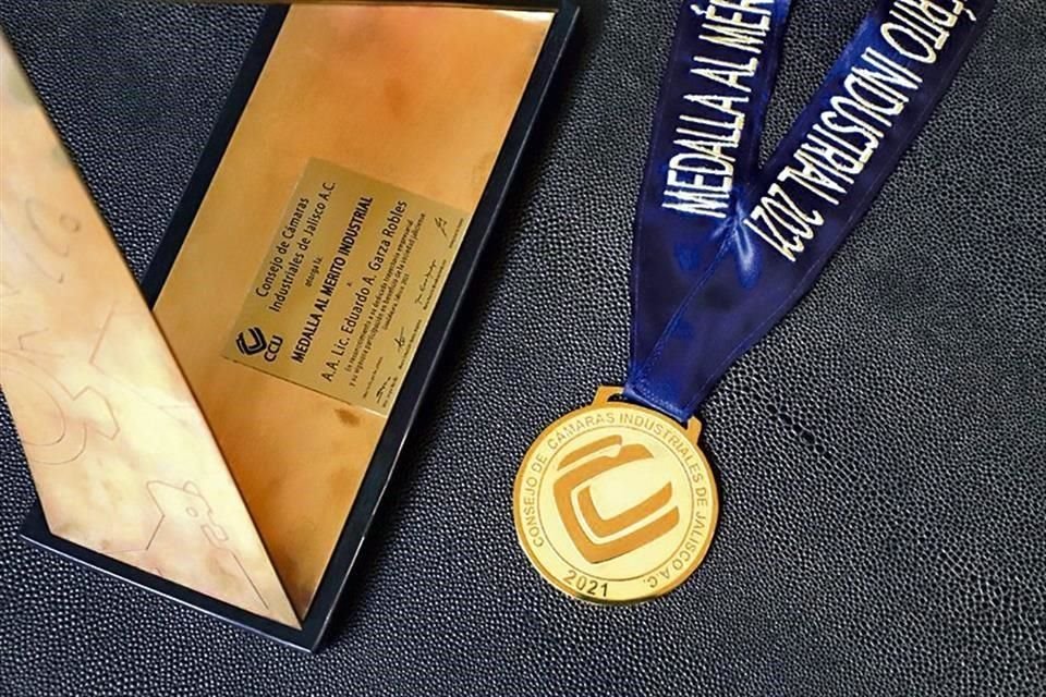 Medalla al Mérito Industrial 2021.