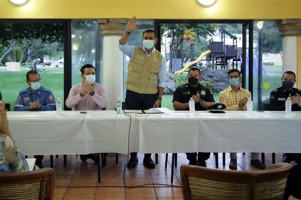 El Alcalde de Tlajomulco presentó ante vecinos el plan de seguridad para el Corredor de López Mateos.