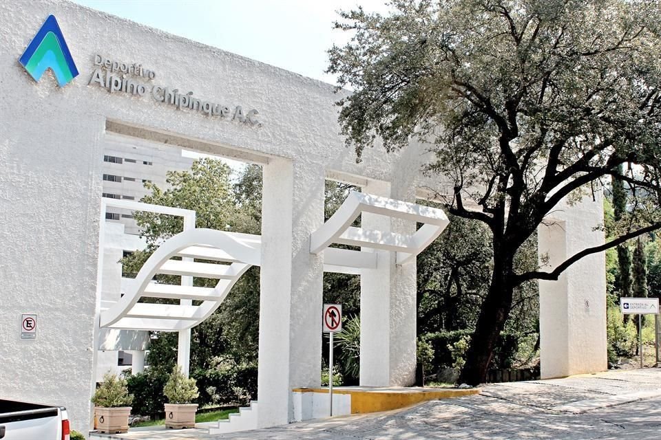 Un total de 12 personas fueron defraudadas con supuestas acciones del Deportivo con un monto que asciende a los 10 millones 49 mil pesos.