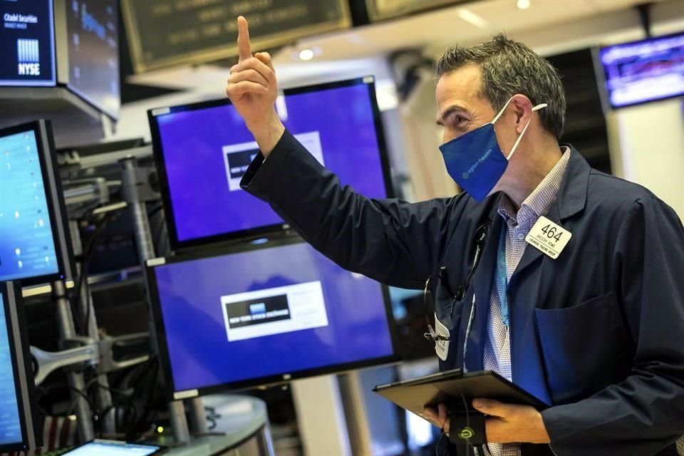 Nasdaq y  S&P cerraron en máximo histórico.