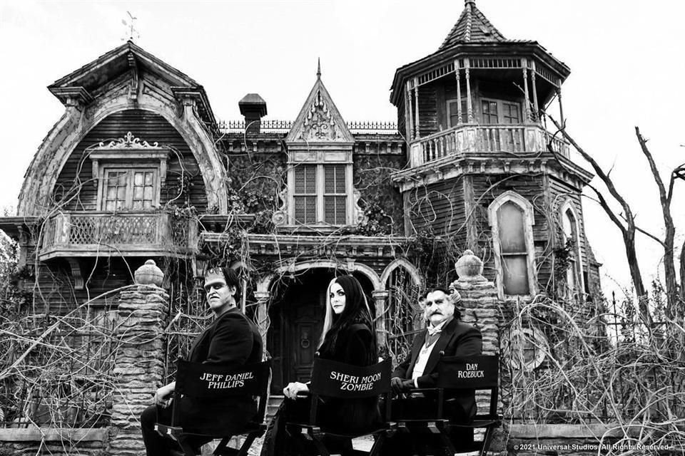 Publica el cineasta Rob Zombie primera foto de los protagonistas del remake de 'Los Munsters'; su esposa, Sheri Moon, será Lily Munster.