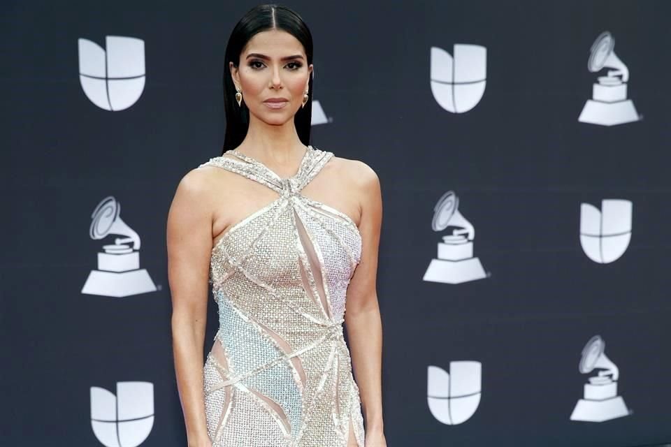 Carlos Rivera, Ana Brenda Contreras y Roselyn Sánchez (en foto) serán los conductores de la entrega 22 del Latin Grammy, a realizarse el 18 de noviembre.