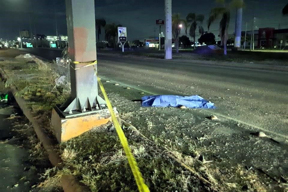 Una fuente dijo que el accidente fue reportado alrededor de las 5:00 horas en la Avenida Sendero, a unos metros del cruce con Manuel L. Barragán.