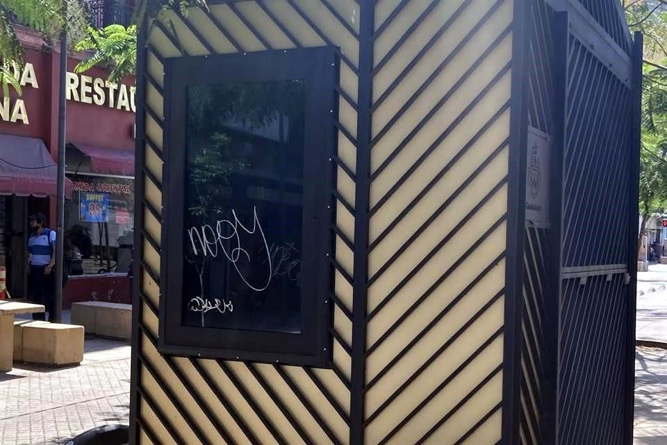 Además de no utilizarse, algunos módulos han sido vandalizados.