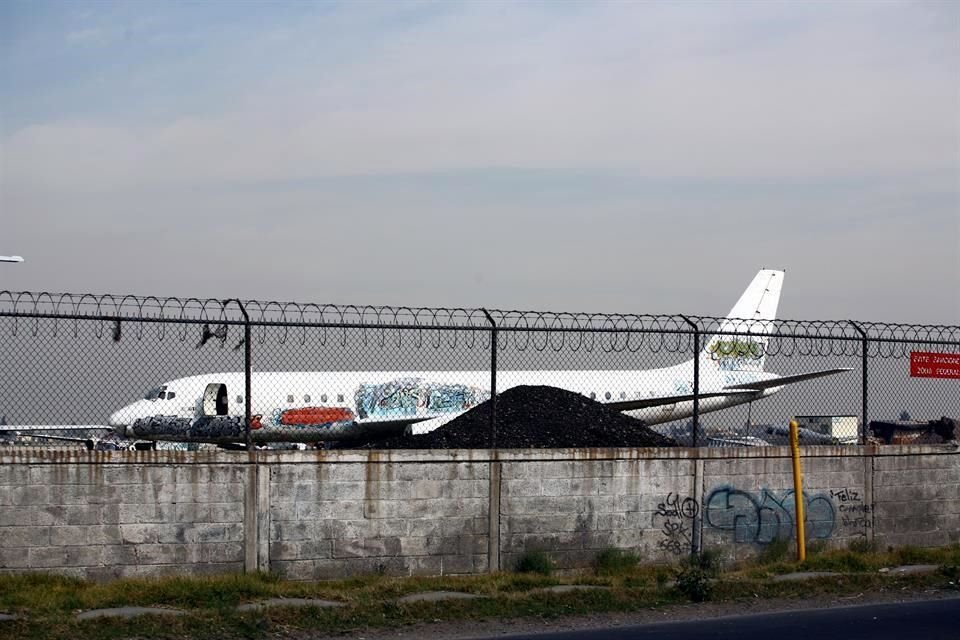 Si México llevara un registro adecuado se conocerían los propietarios de las avionetas o aviones ejecutivos abandonados.