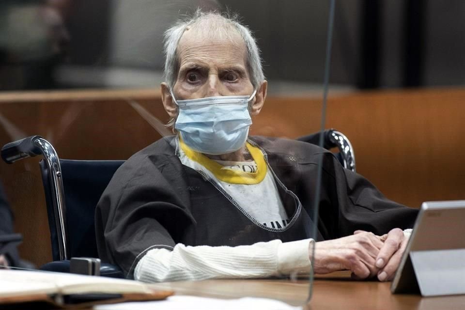 El empresario Robert Durst fue oficialmente condenado por la muerte de su esposa Kathie en 1982.