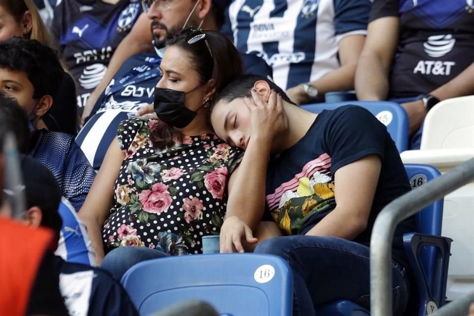 Reoasa los mejores momentos del empate Rayados-Necaxa.