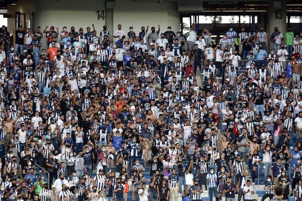 Más del triunfo del Necaxa sobre los Rayados.