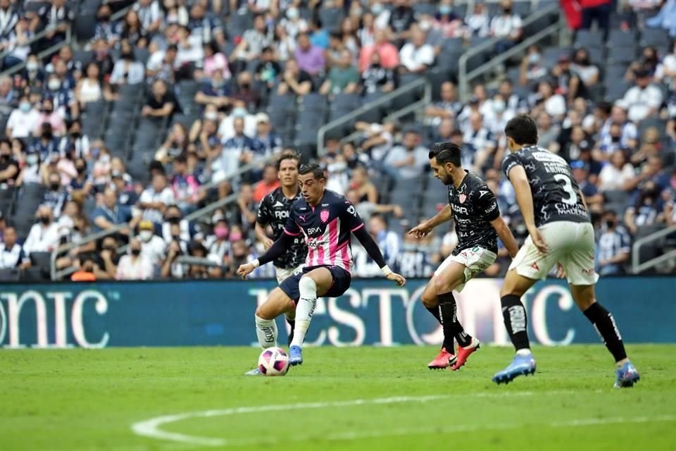 Más del triunfo del Necaxa sobre los Rayados.