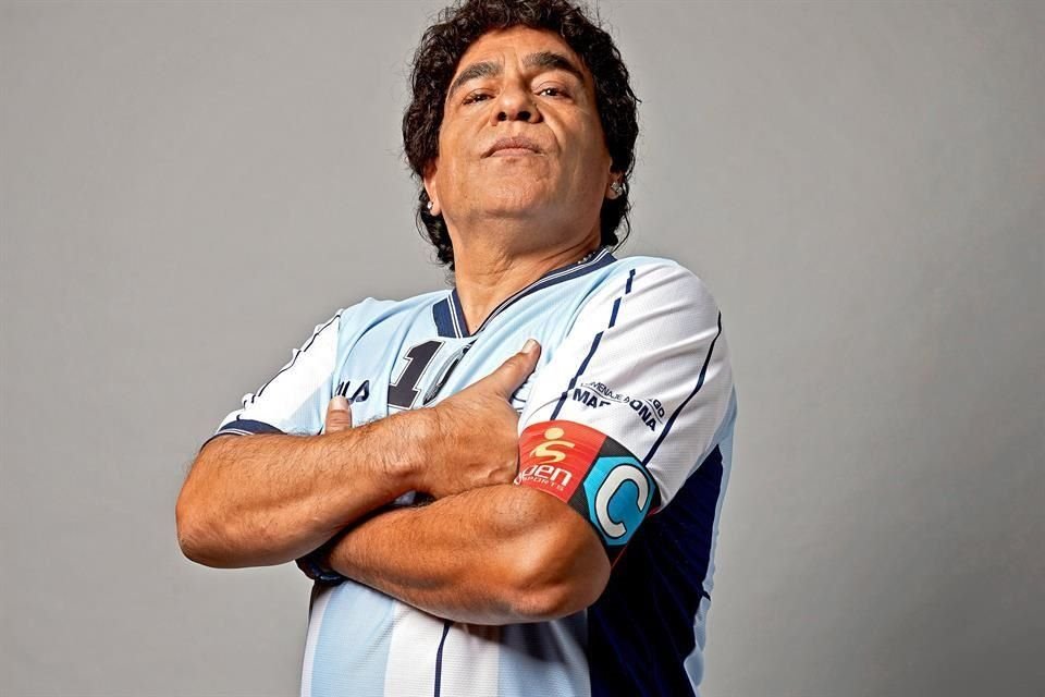 Los actores de 'Maradona: Sueño Bendito' sienten que esta serie de Amazon Prime ayuda a entender la génesis y final trágico del futbolista. Juan Palomino (en foto), lo interpreta en su última etapa.