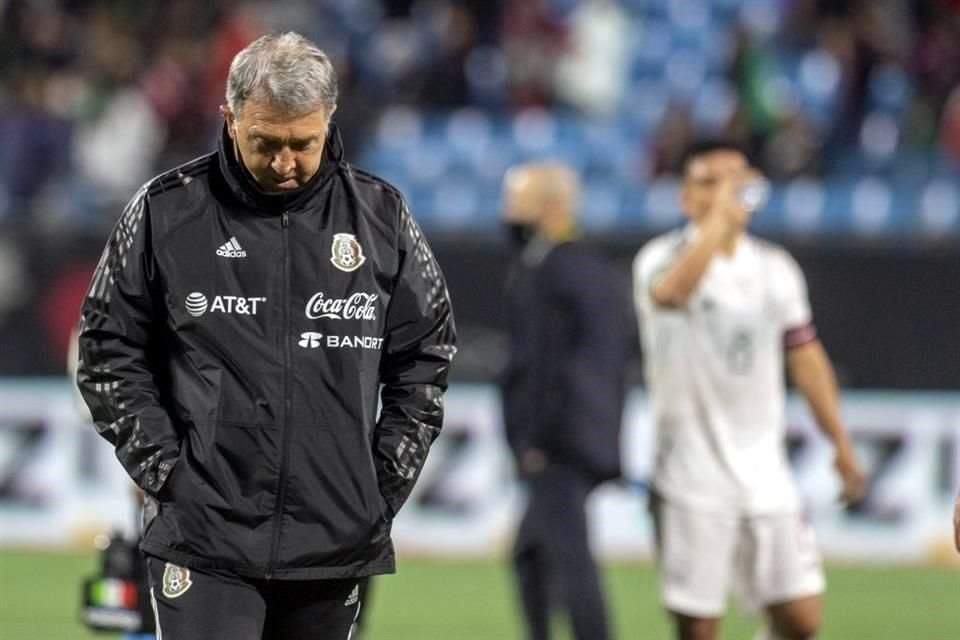 Martino firmó su quinta derrota al frente del Tri.