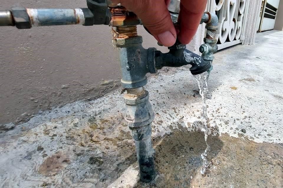 El servicio se suspenderá para reparar una fuga de agua.