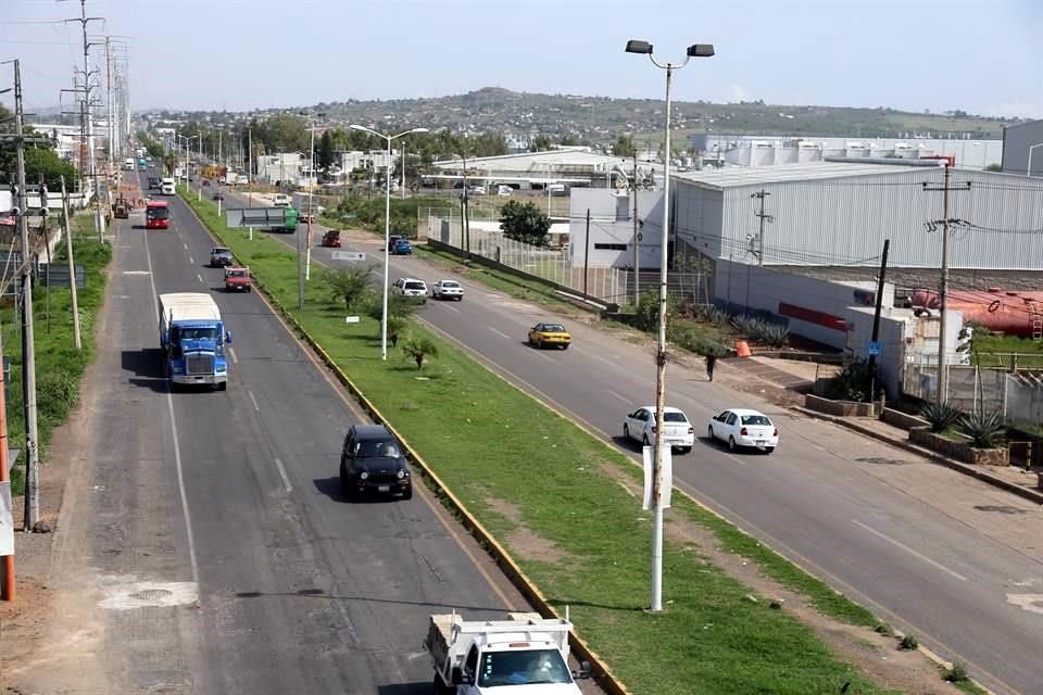 Empresas del corredor industrial de El Salto tienen concesiones de agua de más de 40 años.