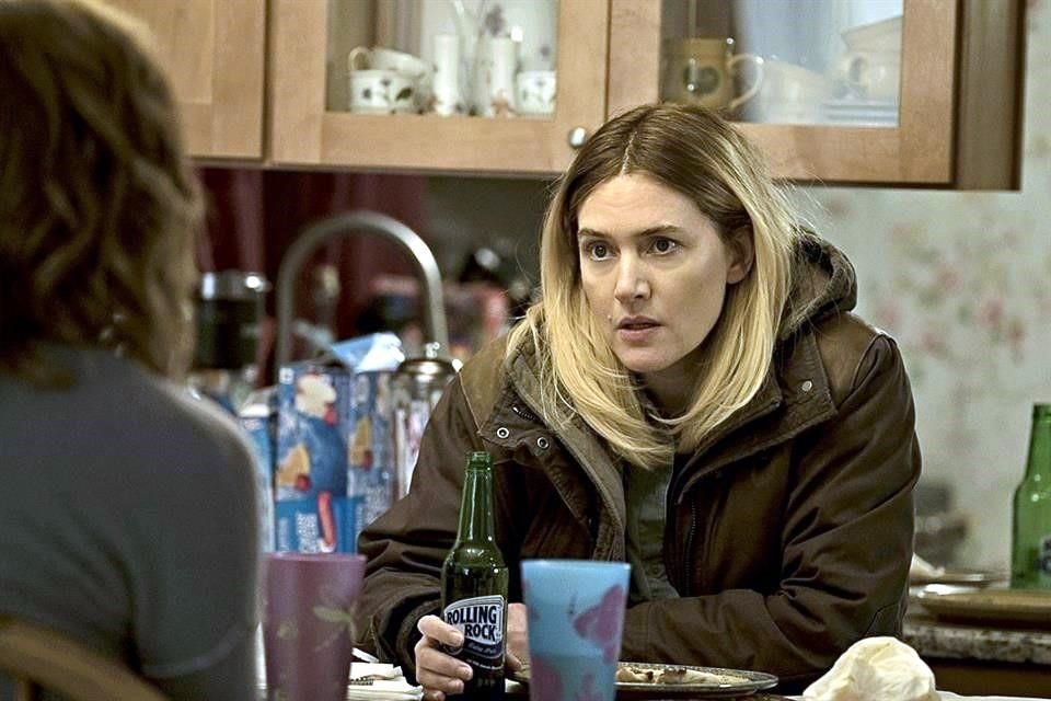 A la estrella británica Kate Winslet le emocionó dar vida a una detective de personalidad muy distinta a la suya.