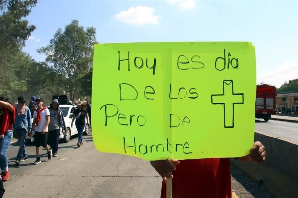 Así protestaron algunos de los pepenadores.