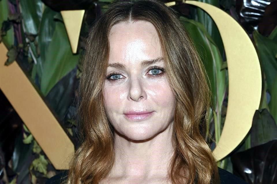 Durante su participación en la COP26, la diseñadora Stella McCartney hizo un llamado a abandonar la ropa de piel y reivindicar la moda.