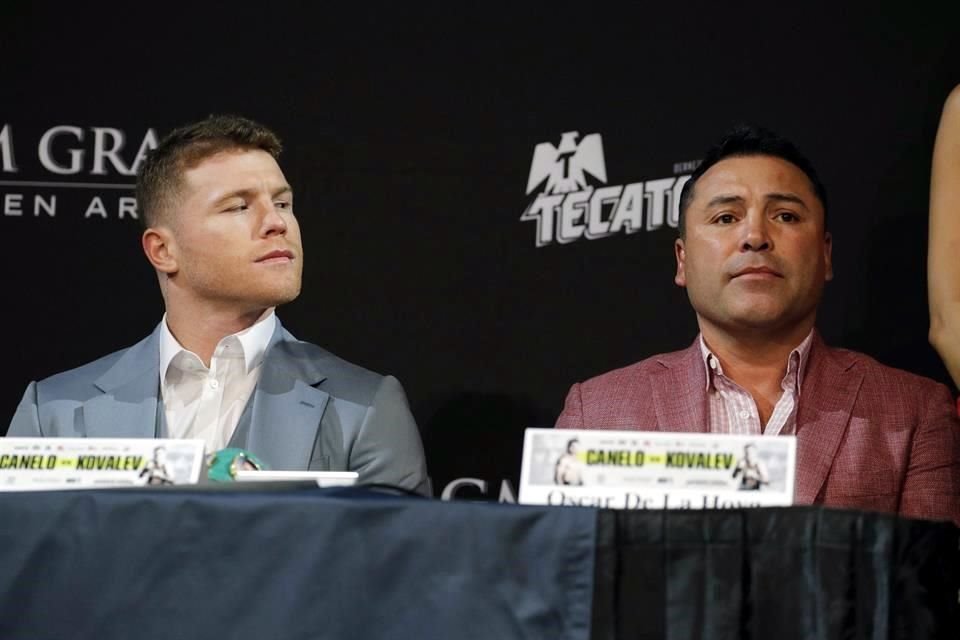 Saúl Álvarez y Óscar de la Hoya tuvieron una relación profesional de 11 años.