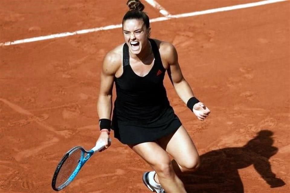 Con 26 años, Maria Sakkari se ha convertido en el rostro femenil del deporte en Grecia, por lo que no podía faltar en este torneo.
