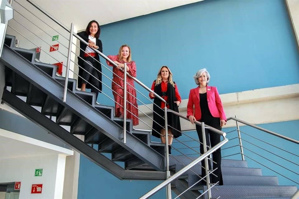 Noelia Caro, directora del CCIJ; Georgina Gómez, de Mujeres Empoderadas; Leticia Ramírez Fruchier, de Proyecta Mujer, y Brenda del Toro, del CCME, Capítulo Jalisco.