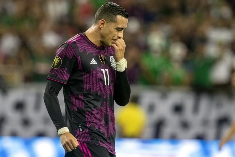 Rogelio Funes Mori ha sido señalado por sus constantes fallas en el Tri.