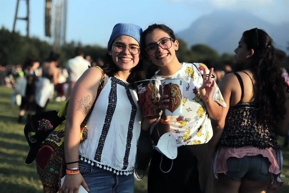 Y la espera terminó. Miles de fanáticos se dieron cita en el Parque Fundidora para disfrutar de sus artistas favoritos en el arranque del Festival Pa'l Norte, que se pospuso 20 meses por la pandemia.