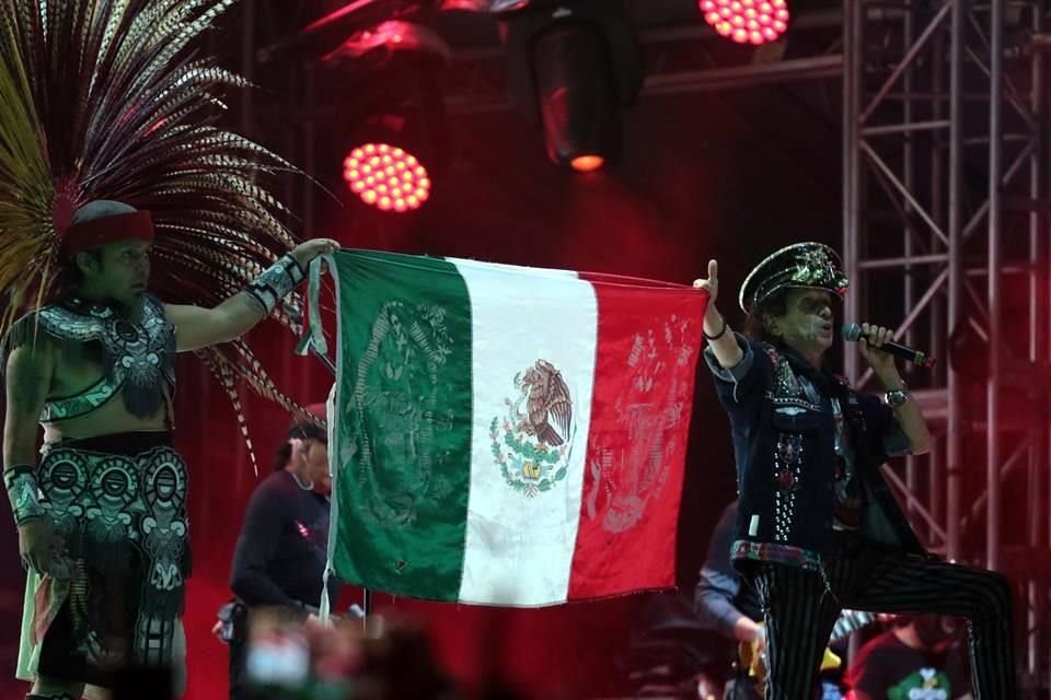 La banda se presentó en el escenario Fusión con los éxitos 'Mente Rockera' y 'Tú Eres como un Sueño'.