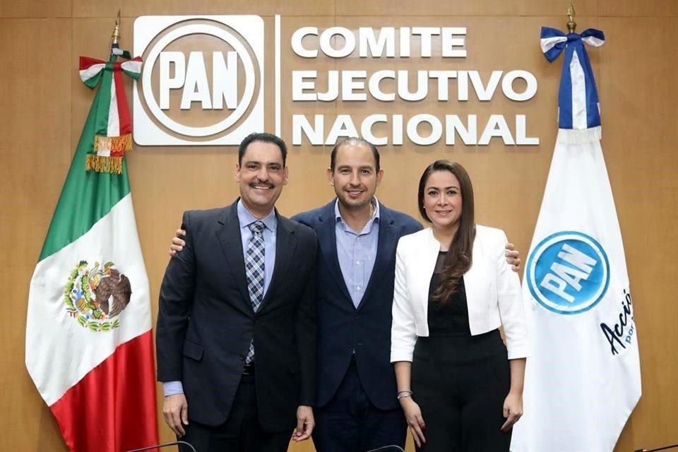 El senador Antonio Martín del Campo y la diputada y ex Alcaldesa de Aguascalientes Tere Jiménez, aspiran a la candidatura panista.