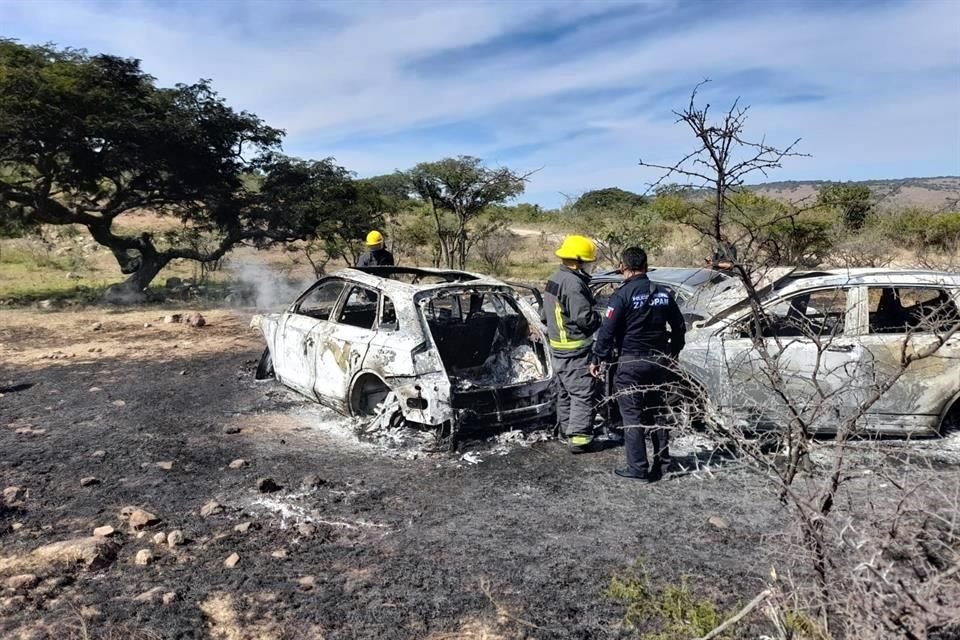 Con la quema de los vehículos se presume que criminales destruyeron evidencia.