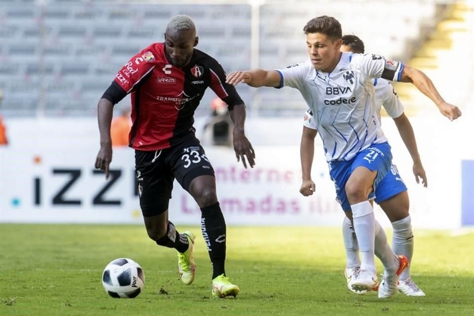 Los Zorros vencieron 2-1 a Rayados en la Fecha 8.