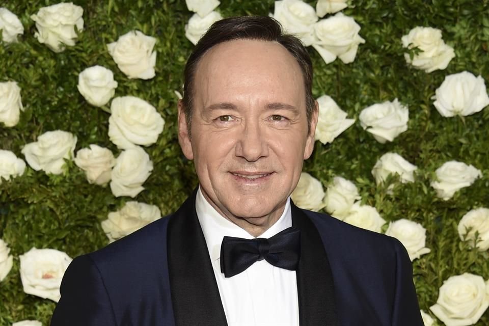 Kevin Spacey deberá pagar casi 31 millones de dólares por perder una demanda contra la productora de 'House of Cards' por mala conducta sexual.
