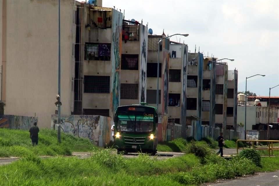 En Tlajomulco abundan viviendas deshabitadas, pero el Municipio refiere que hay una lista de espera de más de 400 inquilinos.