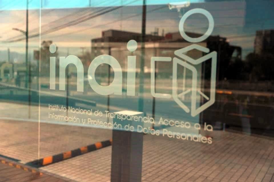 El INAI revisa si el Acuerdo presidencial de asignar las obras federales como 'seguridad nacional' vulnera el acceso a la información.