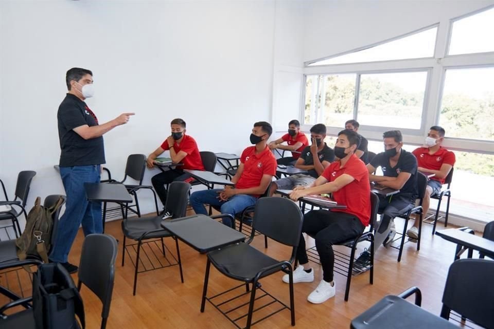 El Instituto tiene 2 horarios tanto matutino como vespertino.