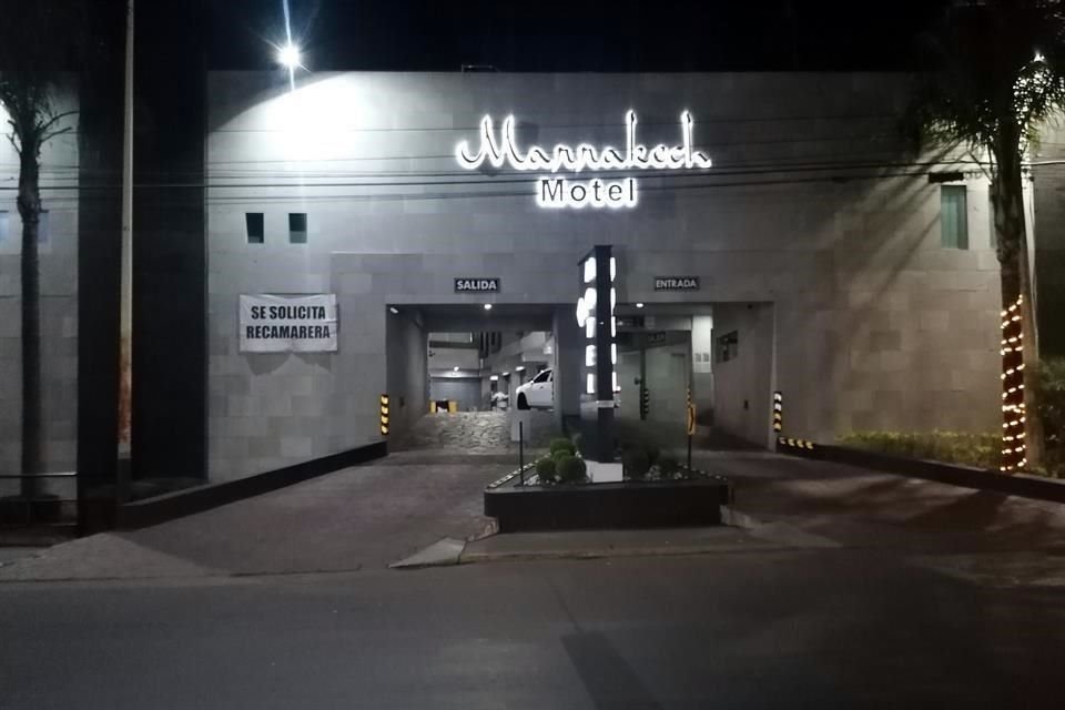 La Fiscala investiga como feminicidio el hallazgo de una mujer sin vida y con heridas en la cabeza en un motel de Tlaquepaque.