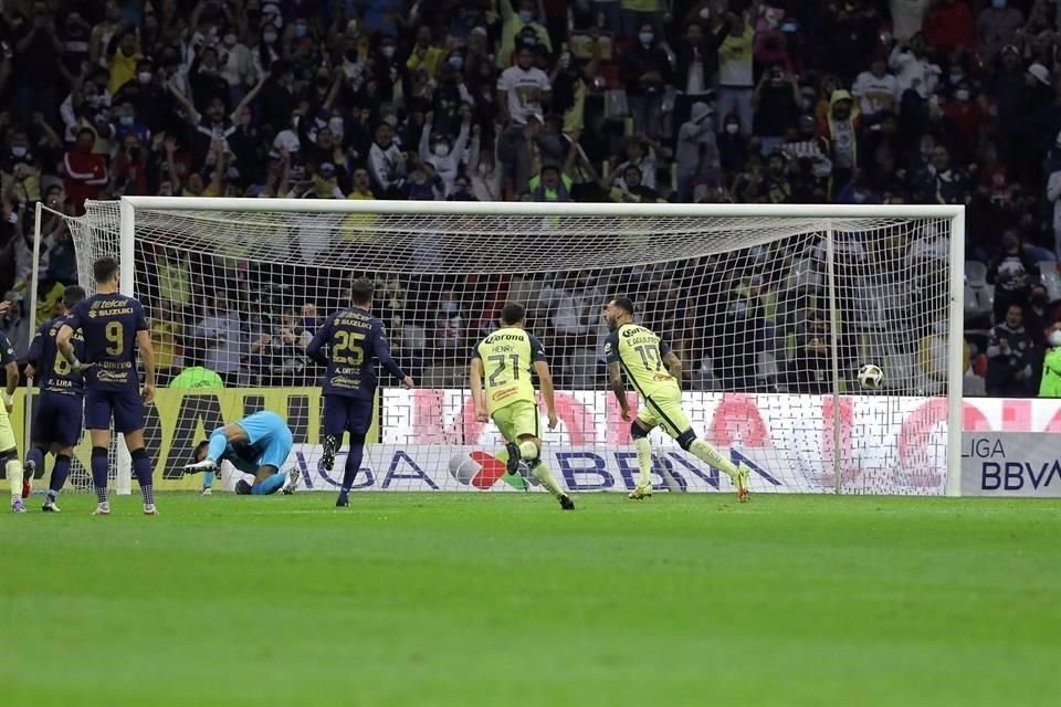 Las Águilas se adelantaron por medio de un penal de Emanuel Aguilera.