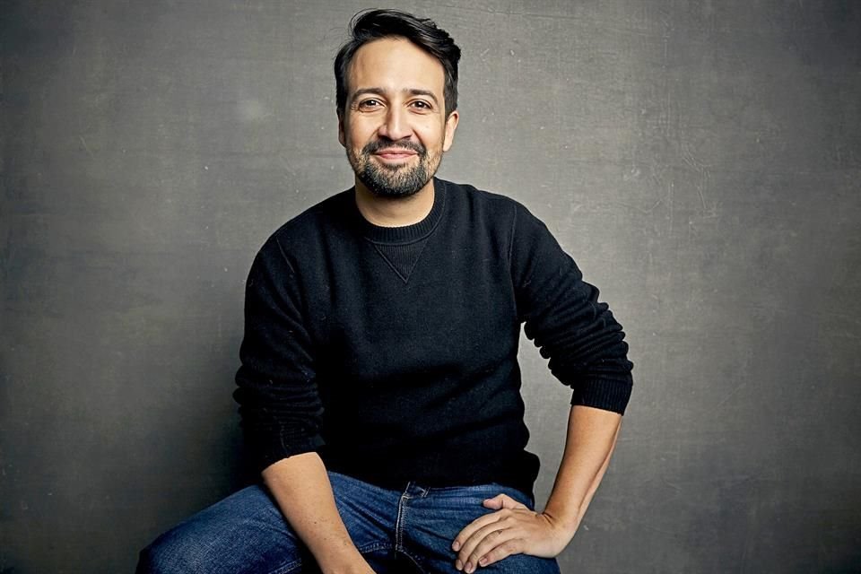 Lin-Manuel Miranda compite por el Premio de la Academia a la Mejor Canción Original por 'Dos Oruguitas' de la película animada de Disney 'Encanto'.