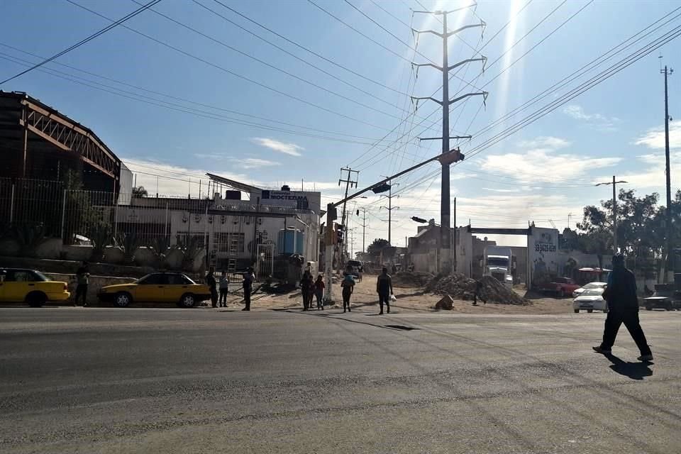 Vecinos de la Colonia Mesa Colorada, en Zapopan, consultados por MURAL, expresaron su molestia por el anuncio de aumento de la tarifa al servicio de agua potable.